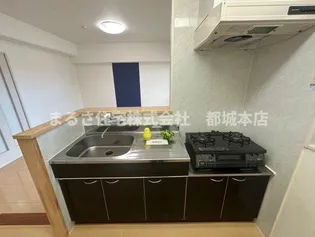 スカイコート年見【3階】のキッチン