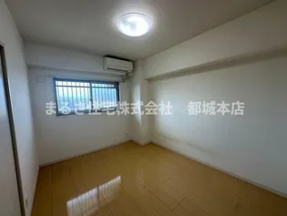 スカイコート年見【3階】の居間