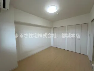 スカイコート年見【3階】の居間