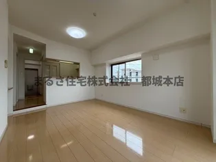 スカイコート年見【2階】の居間