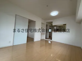 スカイコート年見【2階】の居間