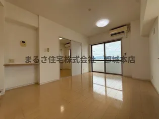 スカイコート年見【3階】の居間