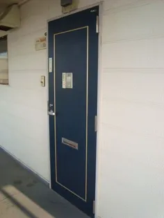 ワシントンハイツ【102号室】の玄関