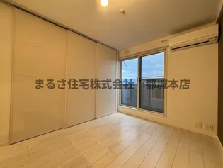 サンハイムサザン一万城【2階】の居間