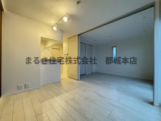 サンハイムサザン一万城【2階】の居間