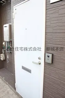 エレファント中之丸【2階】の玄関