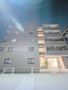 リオンドール【4階】の外観