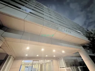 ウイングプラザ【2階】の外観