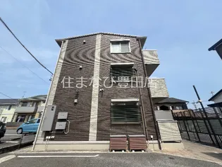 ファミールカルミア【1階】の外観