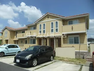 ファミーユ A棟【2階】の外観