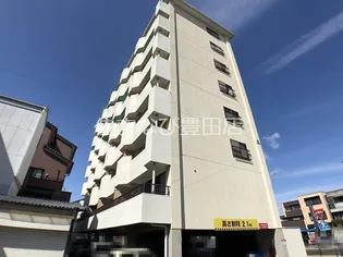 鳴神ビル【5階】の外観