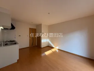 ジュエル浄水【2階】の内装