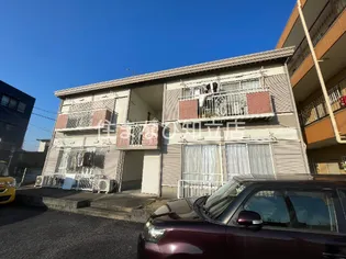 ジュネス岡田【2階】の外観