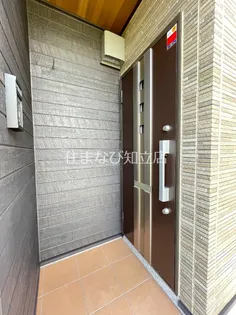 サンパティーク塩田【2階】の玄関