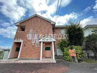 ヨーロピアンシャレー参番館【1階】の外観