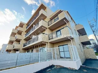 メゾンエトランゼの画像