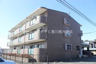 愛知県新城市川田字本宮道【マンション】の外観