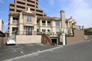 キャトルメゾンの画像