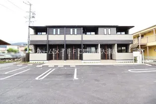 クレストール新城D【2階】の外観