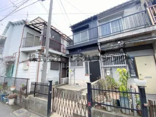 大阪府大東市南津の辺町【テラスハウス】の外観