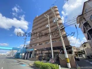 リバーイースト・クレムリン【 203号室】の外観