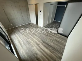 ラフィーナパレス宮崎東【1階】の居間