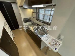 ラファエラ【1階】のキッチン