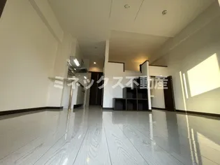 グランドアーク神宮東【6階】の居間