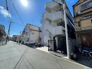 アドミラルマンション【3階】の外観