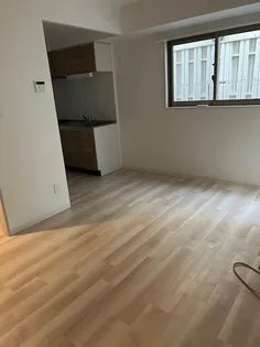 ヴァンベール御苑前【4階】の外観