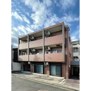 サリーレ タカハタの画像