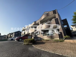 ファミーユの画像