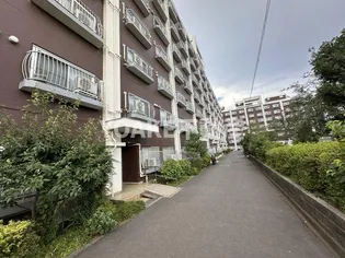 ルネ東林間E棟【5階】の外観