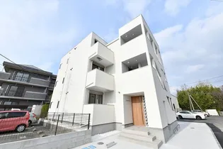 REGALESTセゾン【1階】の外観