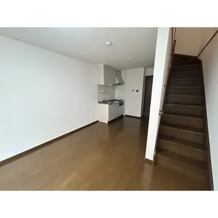 アンジュエールC【1階】の居間