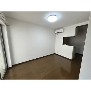 アンジュエールA【1階】の居間