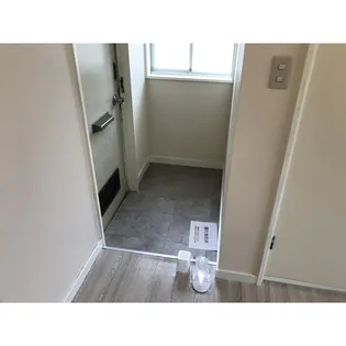 ラパールピア【2階】の玄関