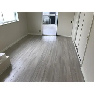 ラパールピア【2階】の居間