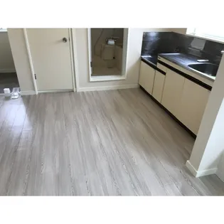 ラパールピア【2階】の居間