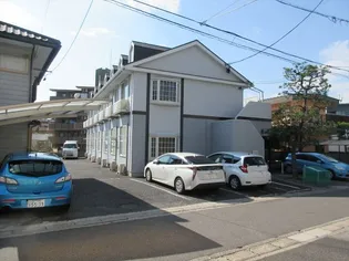 M ONE COURT 鹿子の画像