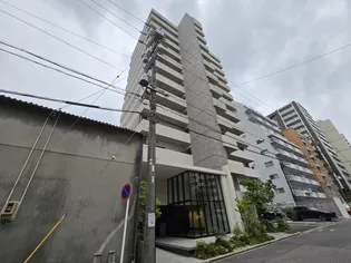 アースグランデ泉【6階】の外観
