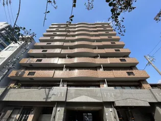 ゴールドハイツ渡辺【8階】の外観