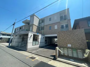 ピオーネ覚王山【2階】の外観