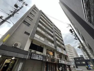 万長ビル【4階】の外観