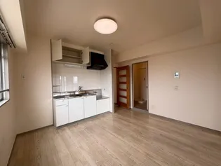 グリンハイツ【5階】の居間