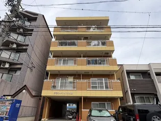 グランドハイツ大島【2階】の外観