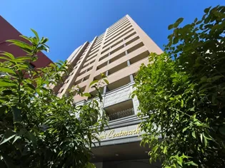 プレサンス泉セントマーク【5階】の外観