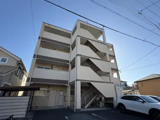 ヴィラロイヤル【1階】の外観