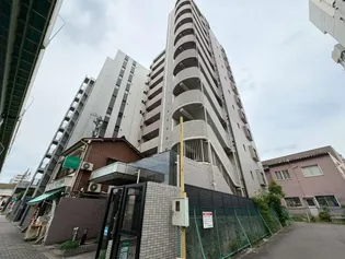 ラドーニ清水【9階】の外観