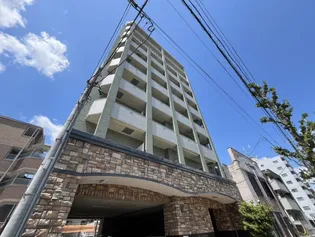 ドゥ カンパーニュ【2階】の外観